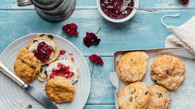 gluten free scones hero